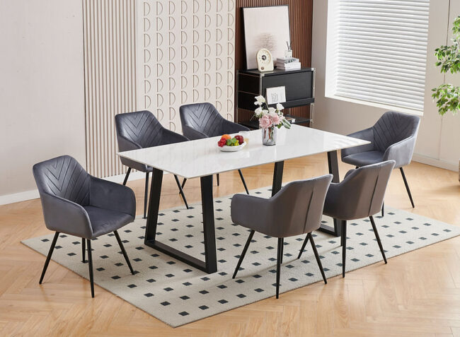 IF 1550-1552 DINING SET